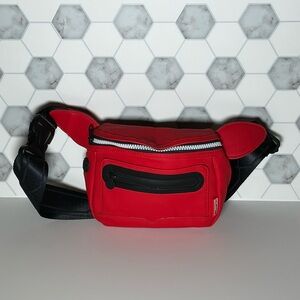 Hunter for Target Cross Body Fanny Pack in Red